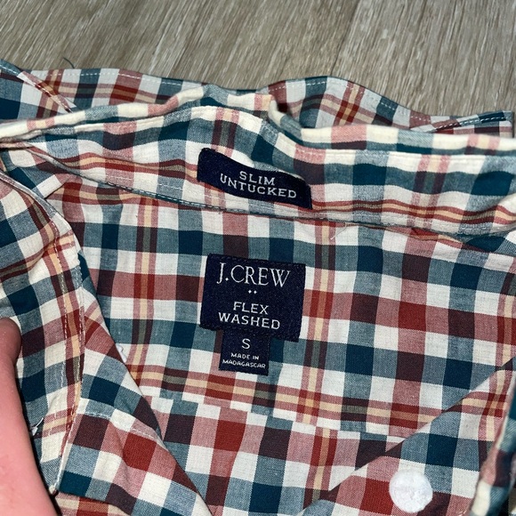 (x2) J. Crew Slim Untucked Button-up shirts - Picture 2 of 10
